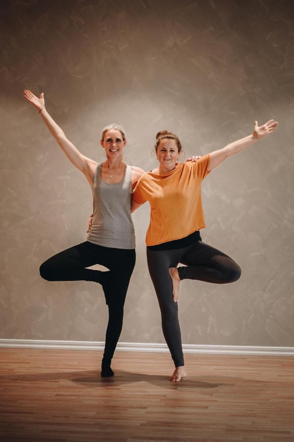 Oelands Yoga Studio & Islandshaestar, Stugor & Rum Mörbylånga 外观 照片