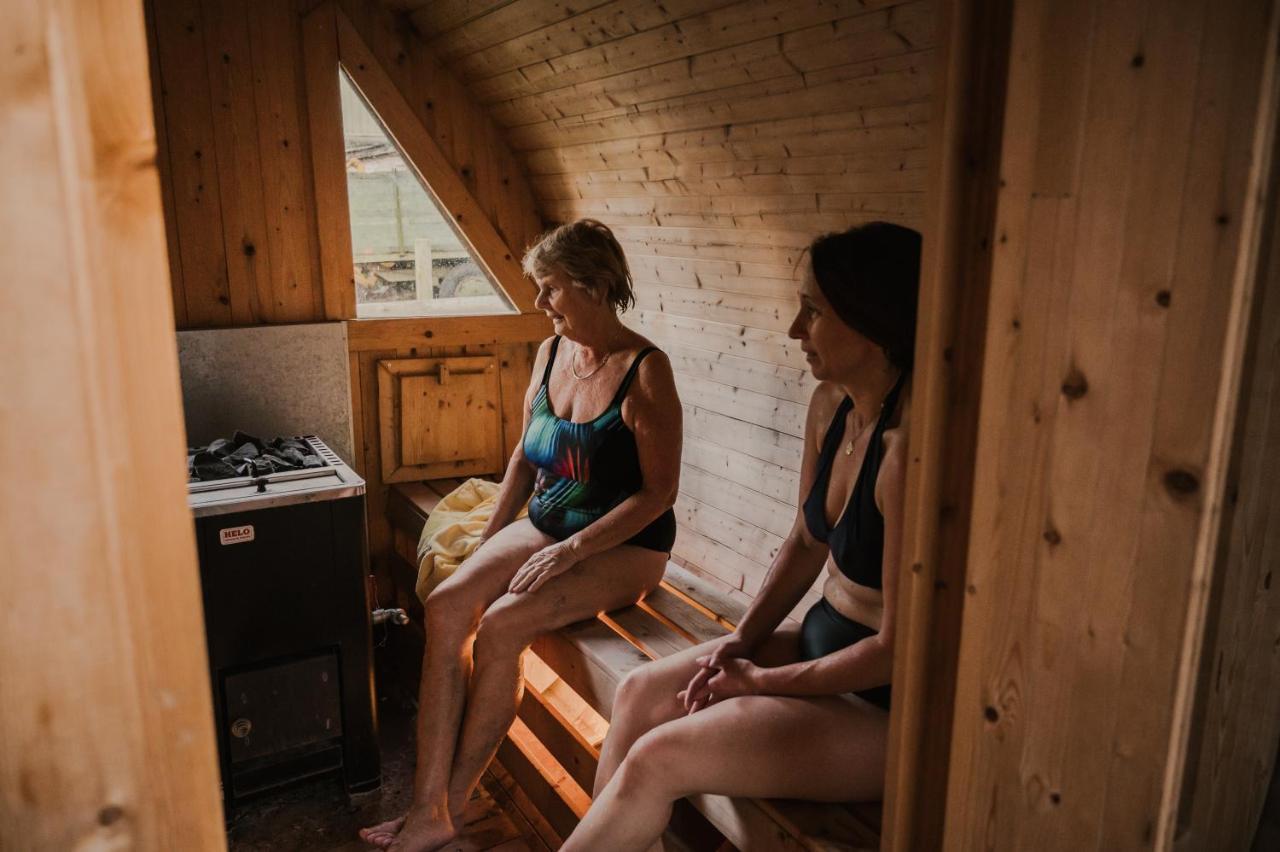 Oelands Yoga Studio & Islandshaestar, Stugor & Rum Mörbylånga 外观 照片