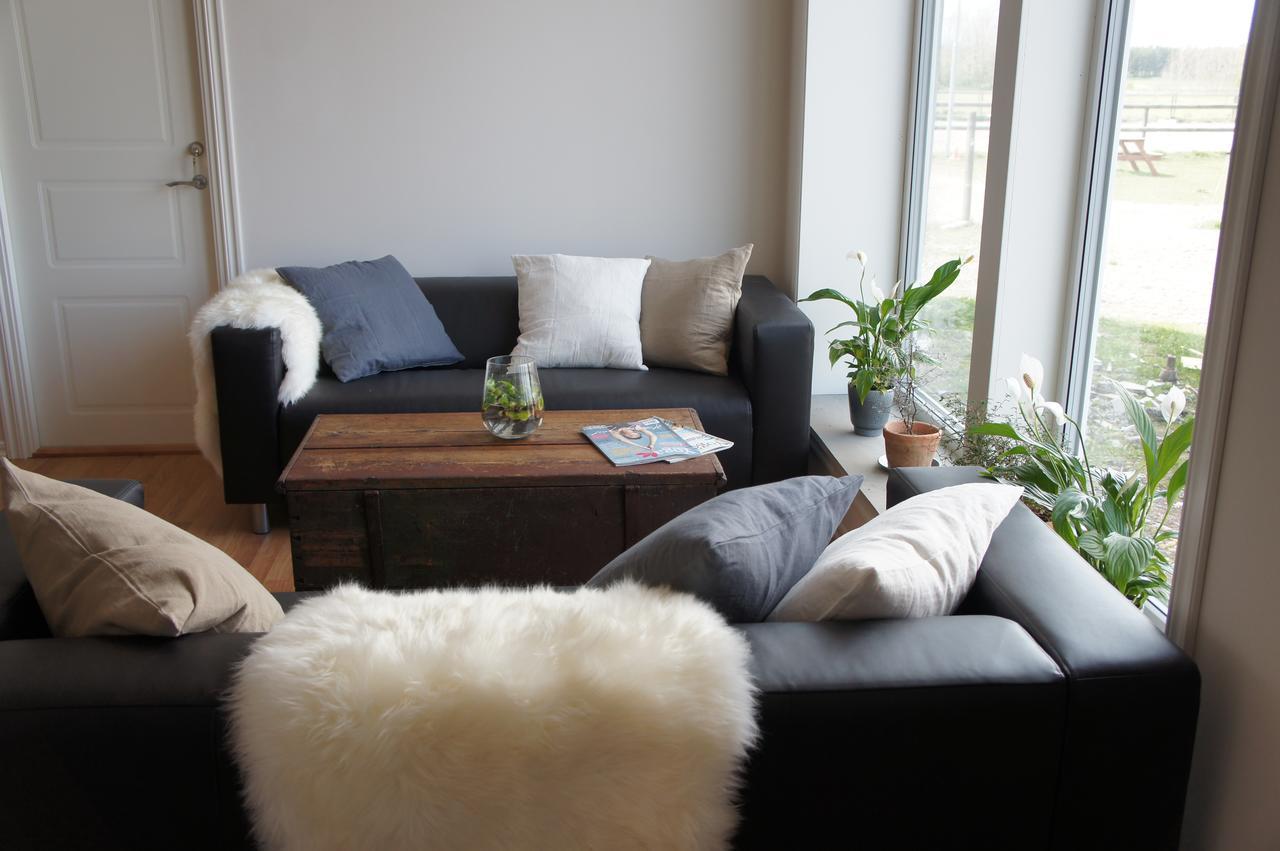 Oelands Yoga Studio & Islandshaestar, Stugor & Rum Mörbylånga 外观 照片