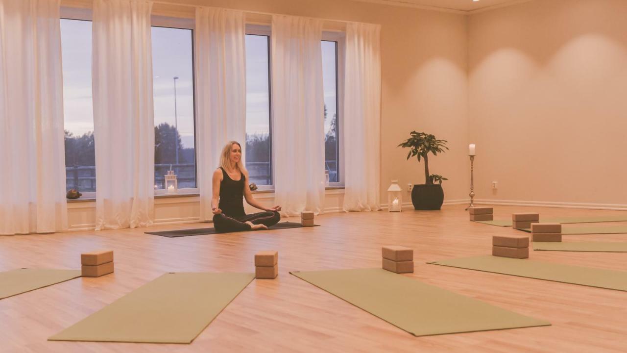 Oelands Yoga Studio & Islandshaestar, Stugor & Rum Mörbylånga 外观 照片