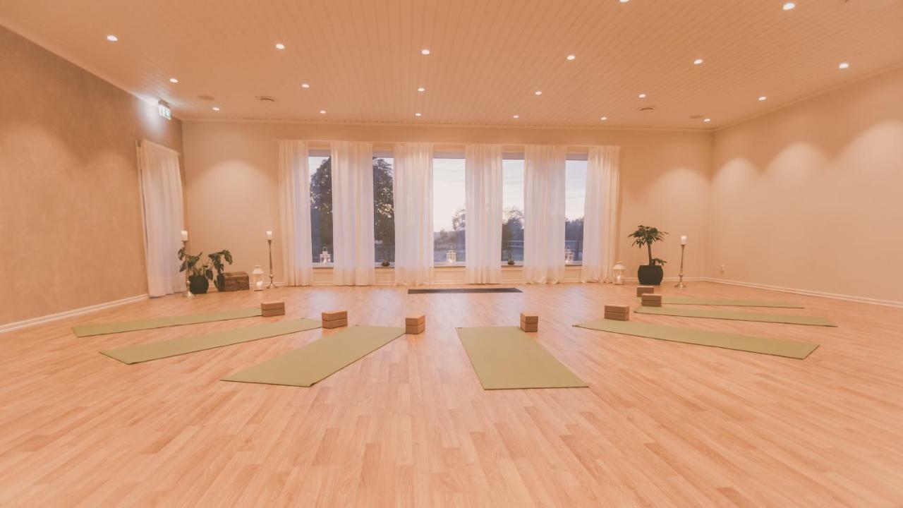 Oelands Yoga Studio & Islandshaestar, Stugor & Rum Mörbylånga 外观 照片